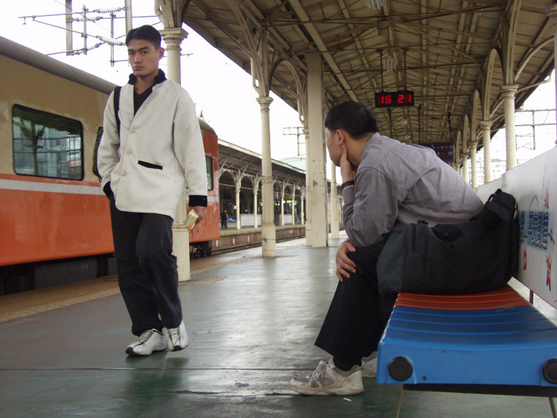 台灣鐵路旅遊攝影台中火車站月台景物篇2004攝影照片36