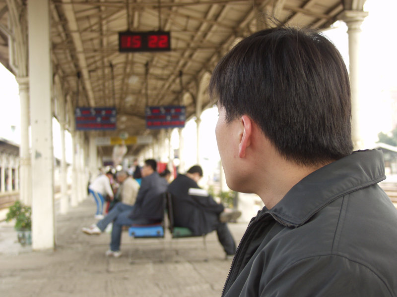 台灣鐵路旅遊攝影台中火車站月台景物篇2004攝影照片40