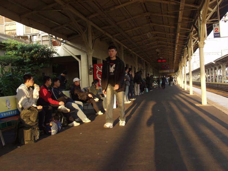 台灣鐵路旅遊攝影台中火車站月台景物篇2004攝影照片54