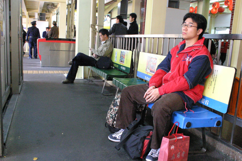 台灣鐵路旅遊攝影台中火車站月台景物篇2005攝影照片2