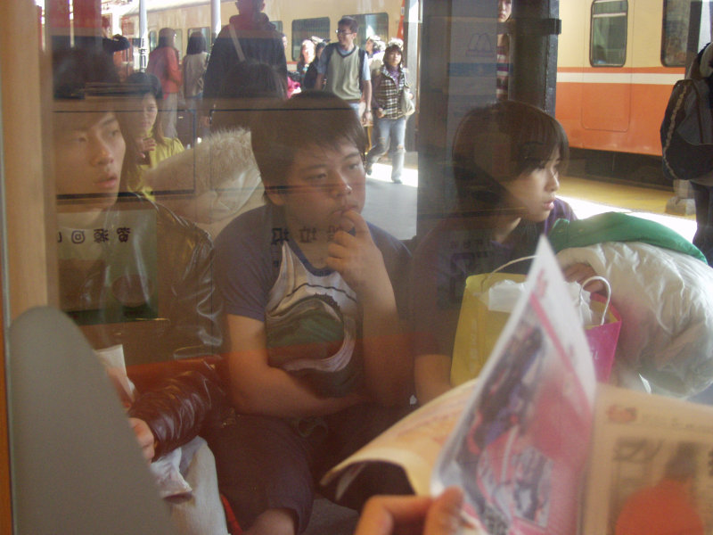 台灣鐵路旅遊攝影台中火車站月台景物篇摩斯漢堡攝影照片119