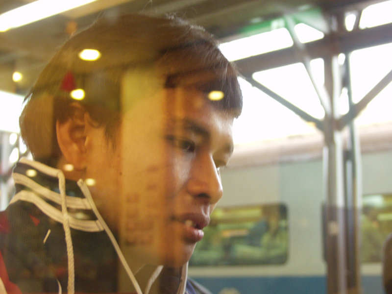 台灣鐵路旅遊攝影台中火車站月台景物篇摩斯漢堡攝影照片150
