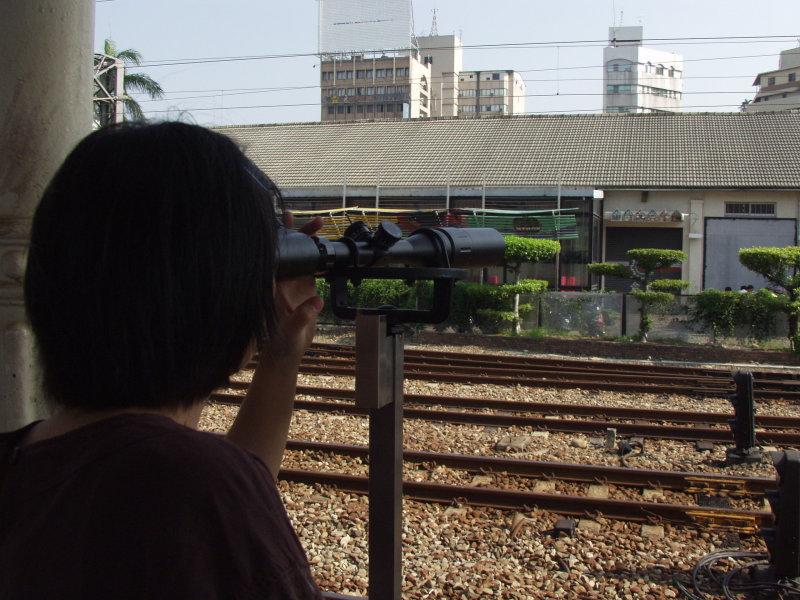 台灣鐵路旅遊攝影台中火車站月台景物篇望遠鏡攝影照片8