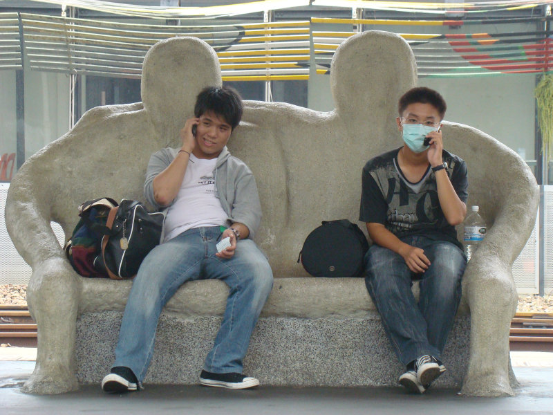 台灣鐵路旅遊攝影台中火車站月台景物篇公共藝術-大同國小美術班-偶然與巧合-III區攝影照片33