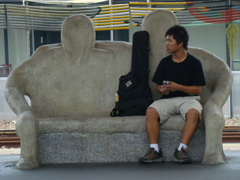 台灣鐵路旅遊攝影台中火車站月台景物篇公共藝術-大同國小美術班-偶然與巧合-III區攝影照片66