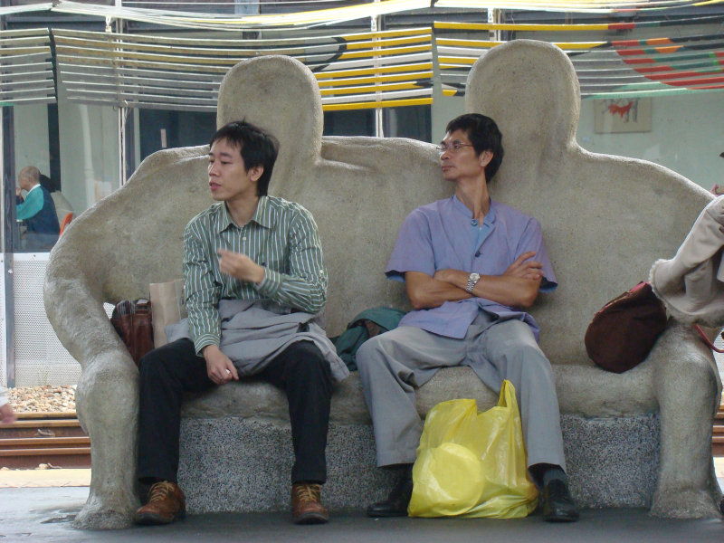 台灣鐵路旅遊攝影台中火車站月台景物篇公共藝術-大同國小美術班-偶然與巧合-II區攝影照片12