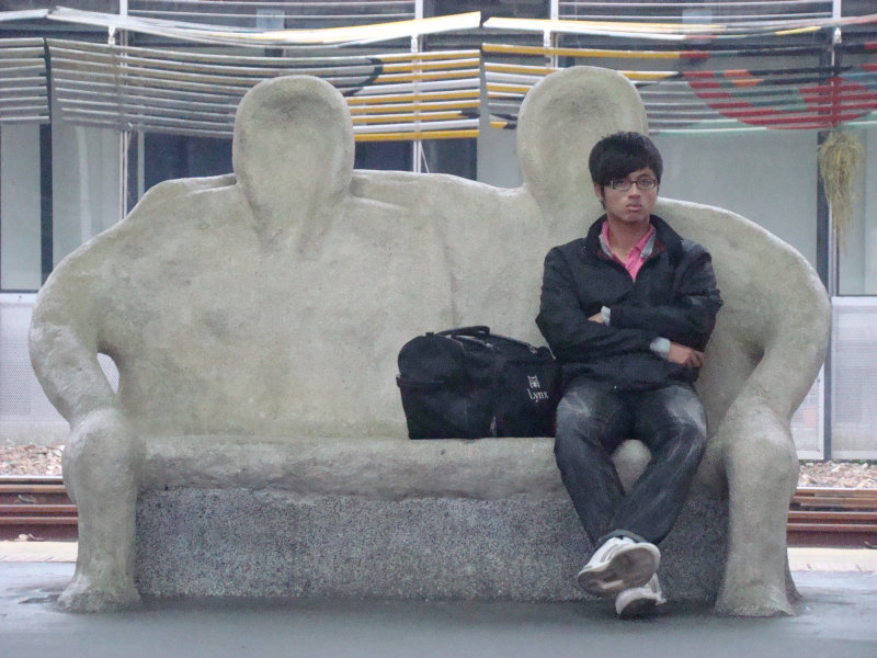 台灣鐵路旅遊攝影台中火車站月台景物篇公共藝術-大同國小美術班-偶然與巧合-II區攝影照片40