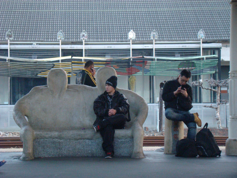 台灣鐵路旅遊攝影台中火車站月台景物篇公共藝術-大同國小美術班-偶然與巧合-II區攝影照片70