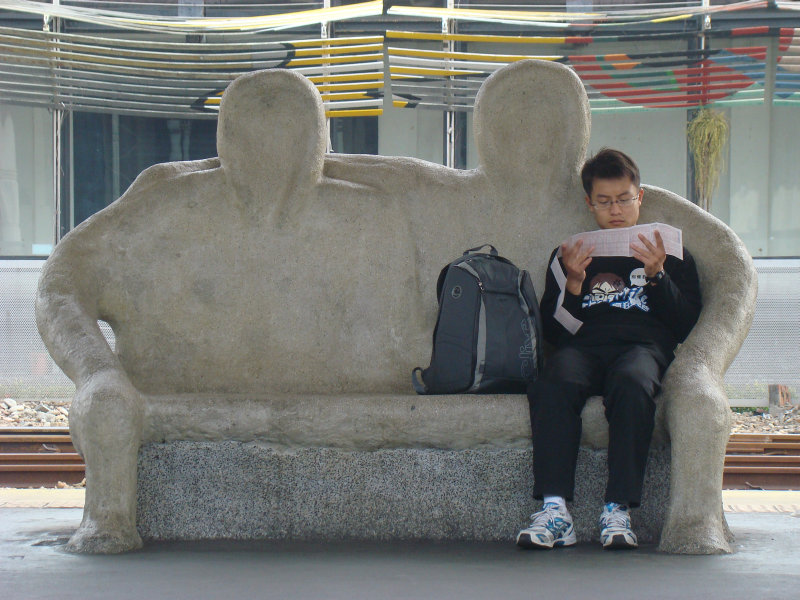 台灣鐵路旅遊攝影台中火車站月台景物篇公共藝術-大同國小美術班-偶然與巧合-II區攝影照片110