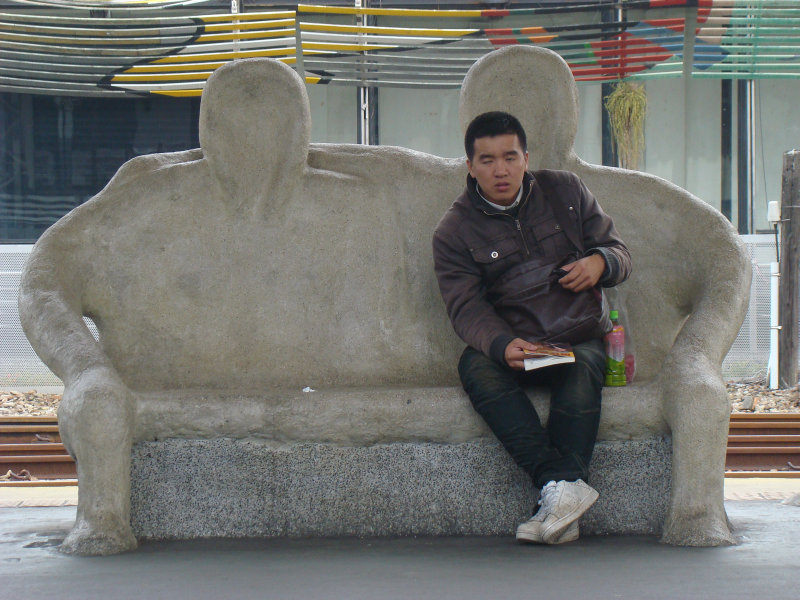 台灣鐵路旅遊攝影台中火車站月台景物篇公共藝術-大同國小美術班-偶然與巧合-II區攝影照片206