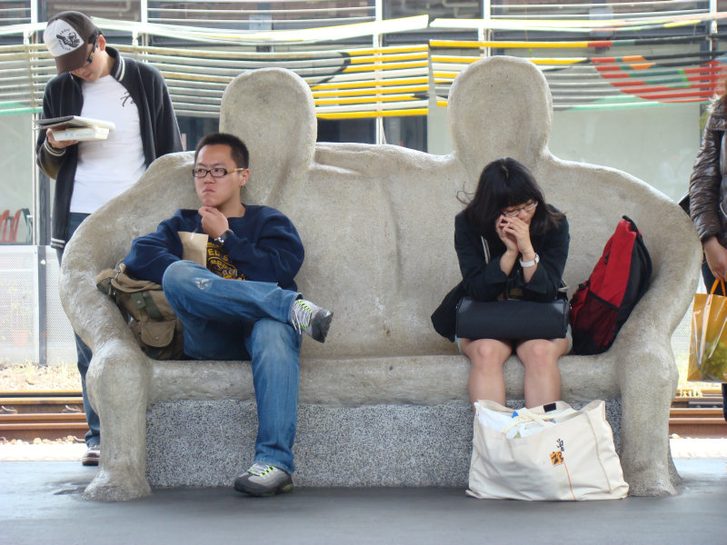 台灣鐵路旅遊攝影台中火車站月台景物篇公共藝術-大同國小美術班-偶然與巧合-II區攝影照片278