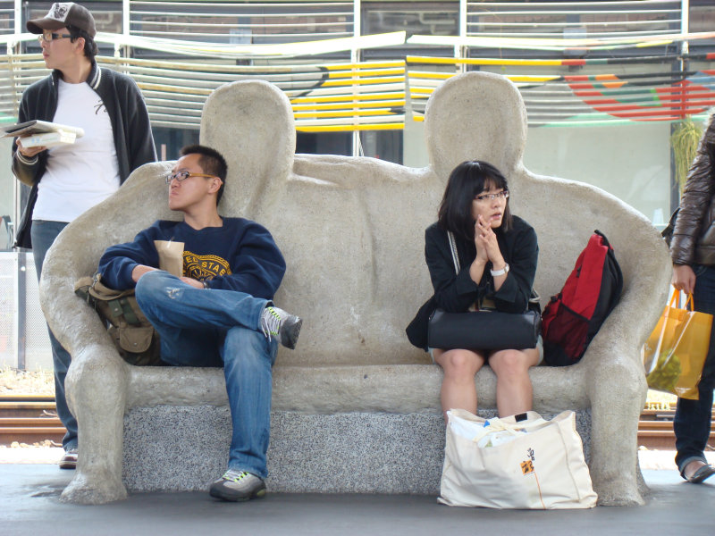 台灣鐵路旅遊攝影台中火車站月台景物篇公共藝術-大同國小美術班-偶然與巧合-II區攝影照片282