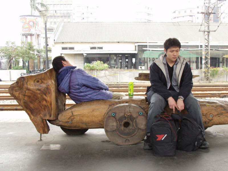 台灣鐵路旅遊攝影台中火車站月台景物篇公共藝術-李俊陽攝影照片152
