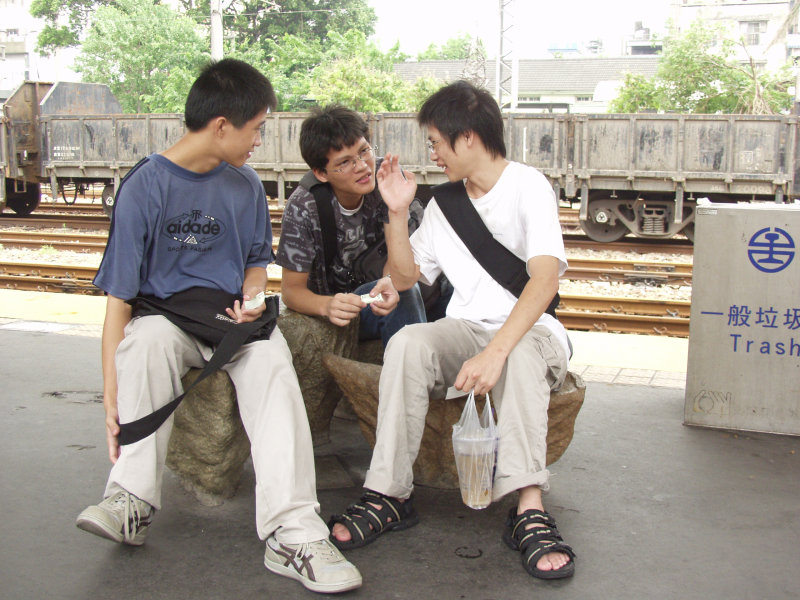 台灣鐵路旅遊攝影台中火車站月台景物篇公共藝術-李朝倉-菩提樹攝影照片62