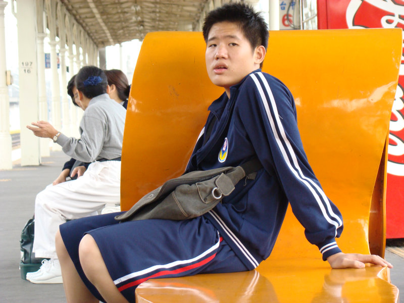 台灣鐵路旅遊攝影台中火車站月台景物篇公共藝術-林文海-藝術光環攝影照片10