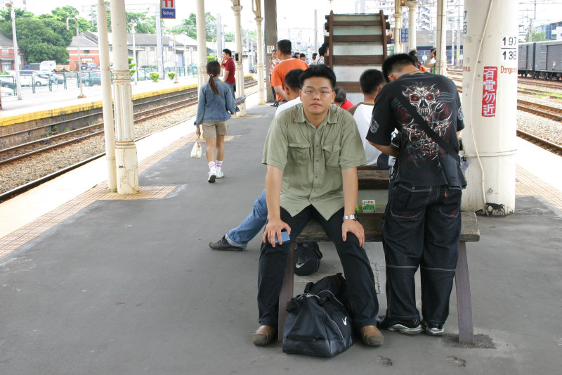 台灣鐵路旅遊攝影台中火車站月台景物篇公共藝術-林維訓-鐵道星情攝影照片16