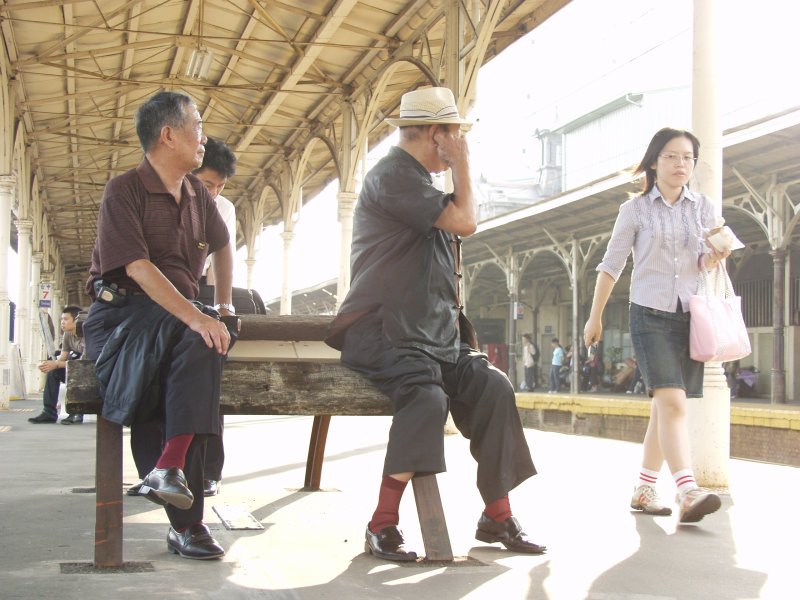 台灣鐵路旅遊攝影台中火車站月台景物篇公共藝術-林維訓-鐵道星情攝影照片58