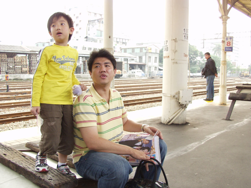 台灣鐵路旅遊攝影台中火車站月台景物篇公共藝術-林維訓-鐵道星情攝影照片60
