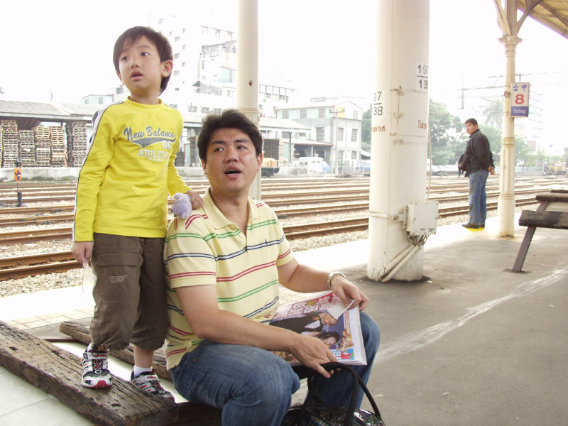 台灣鐵路旅遊攝影台中火車站月台景物篇公共藝術-林維訓-鐵道星情攝影照片61