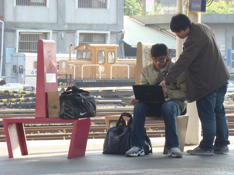 台灣鐵路旅遊攝影台中火車站月台景物篇公共藝術-邱建銘-雕刻時光-II區攝影照片167