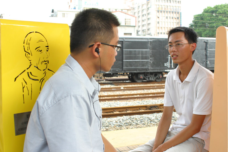 台灣鐵路旅遊攝影台中火車站月台景物篇公共藝術-邱建銘-雕刻時光攝影照片427