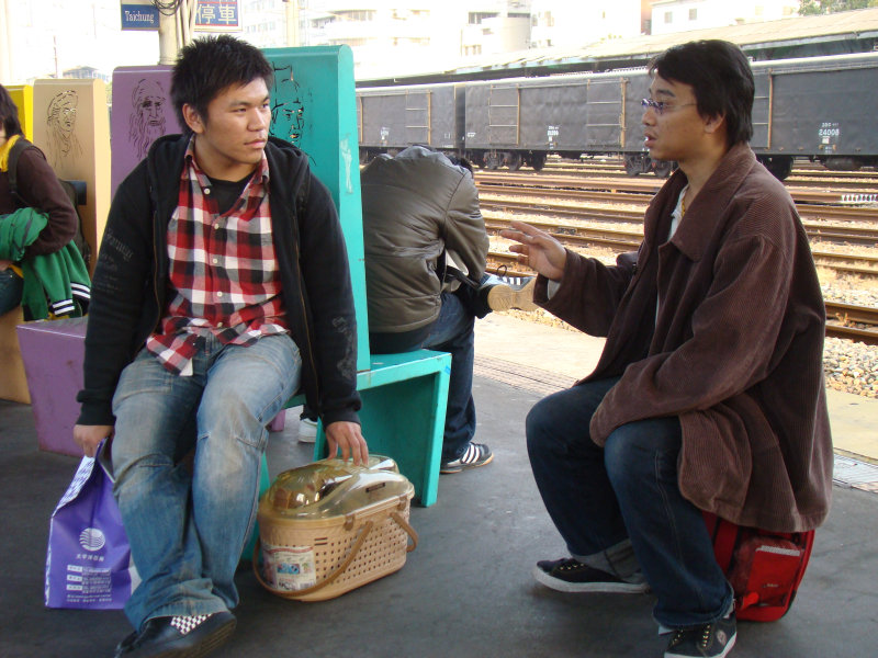 台灣鐵路旅遊攝影台中火車站月台景物篇雕刻時光2009-02-01攝影照片1