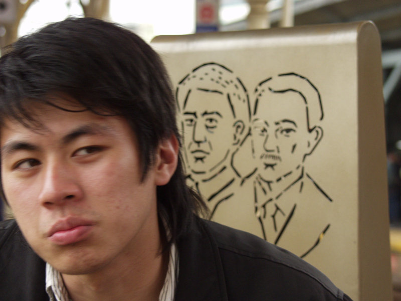 台灣鐵路旅遊攝影台中火車站月台景物篇雕刻時光邀請2006-04-16攝影照片3