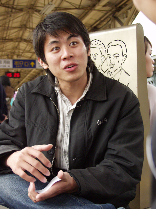 台灣鐵路旅遊攝影台中火車站月台景物篇雕刻時光邀請2006-04-16攝影照片19