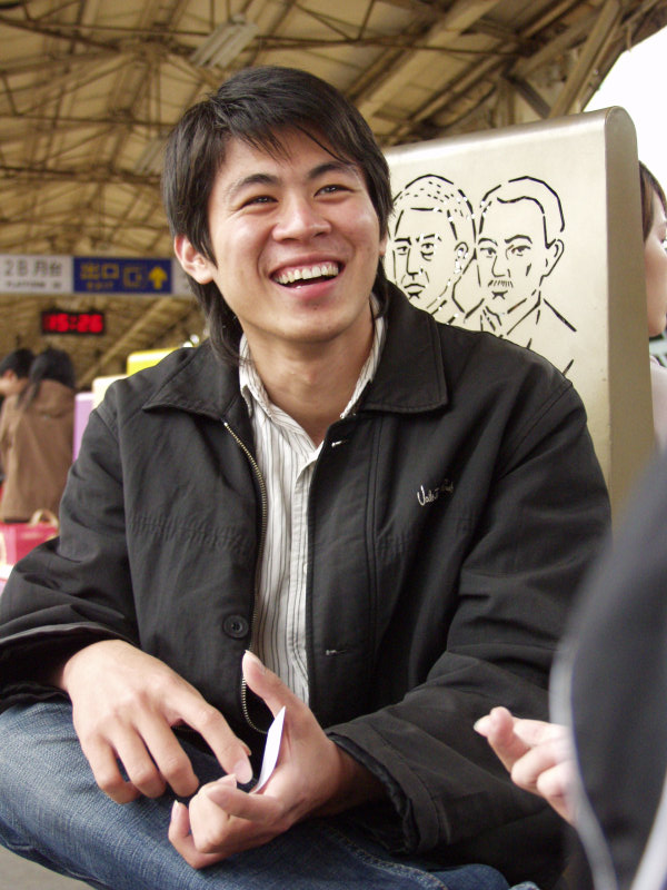 台灣鐵路旅遊攝影台中火車站月台景物篇雕刻時光邀請2006-04-16攝影照片20