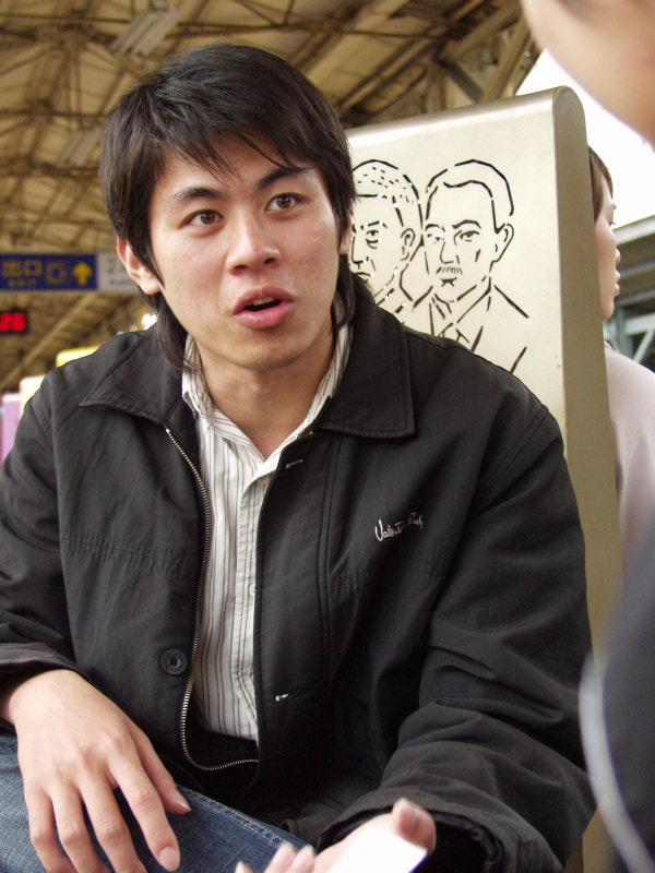 台灣鐵路旅遊攝影台中火車站月台景物篇雕刻時光邀請2006-04-16攝影照片21