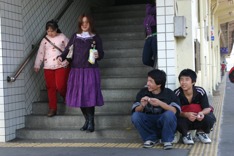 台灣鐵路旅遊攝影山線鐵路豐原火車站2006攝影照片16