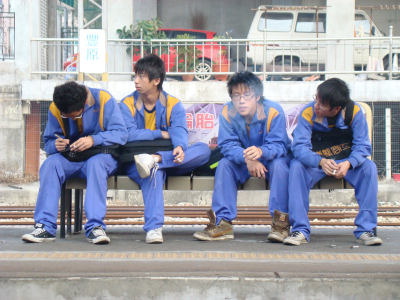 台灣鐵路旅遊攝影山線鐵路豐原火車站2008攝影照片29