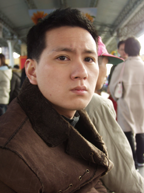 台灣鐵路旅遊攝影彰化火車站月台旅客2004年攝影照片56