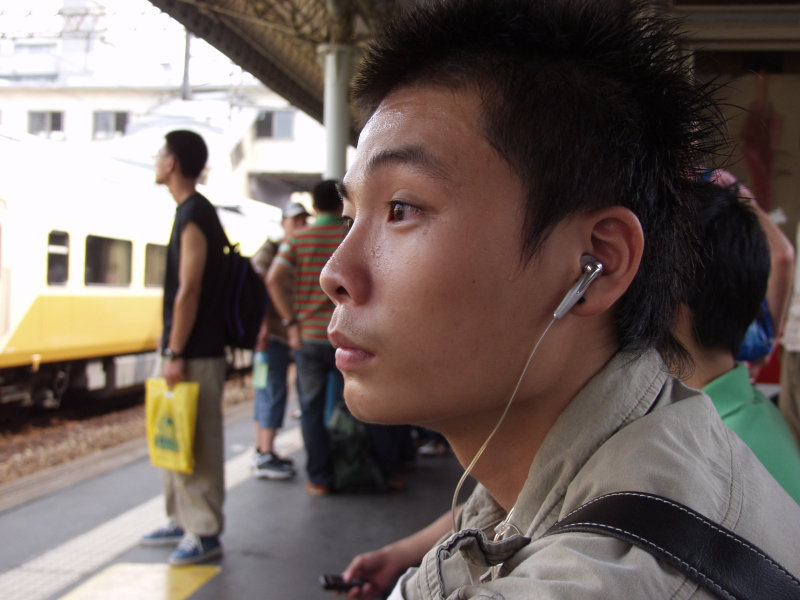 台灣鐵路旅遊攝影彰化火車站月台旅客2006年攝影照片30
