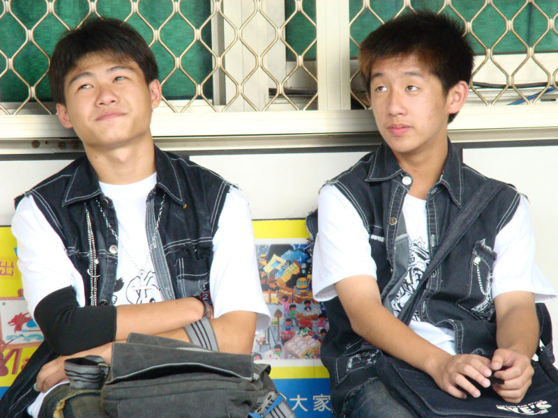 台灣鐵路旅遊攝影彰化火車站月台旅客2007年攝影照片27