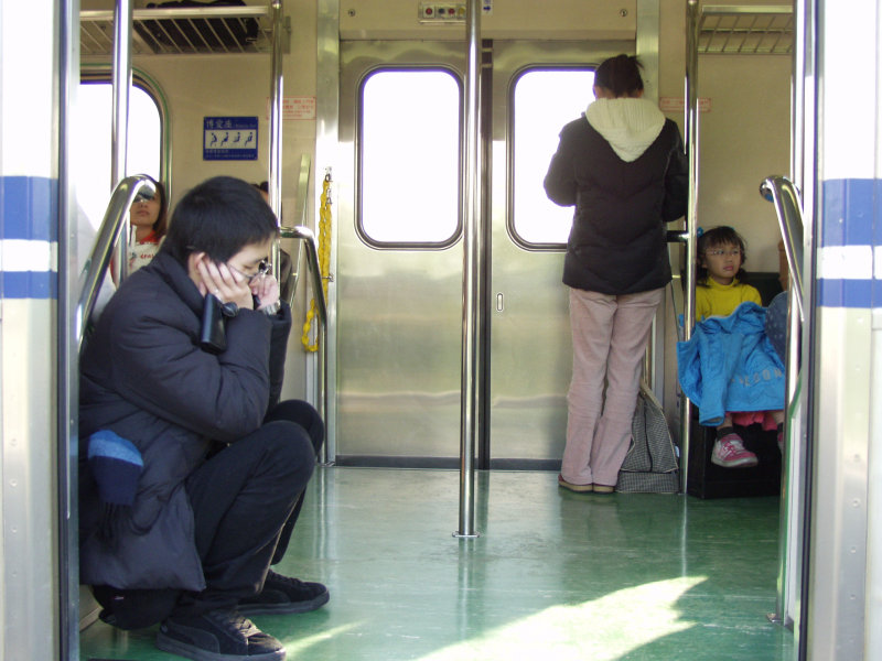 台灣鐵路旅遊攝影彰化火車站月台旅客2007年攝影照片127