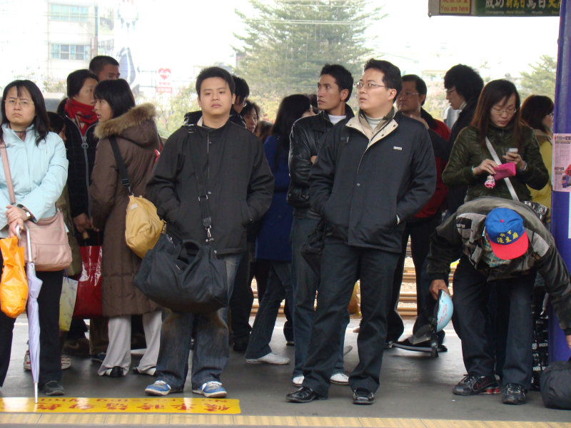 台灣鐵路旅遊攝影彰化火車站月台旅客2008年攝影照片26