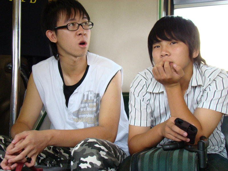 台灣鐵路旅遊攝影電車-區間車交談的旅客2007攝影照片193