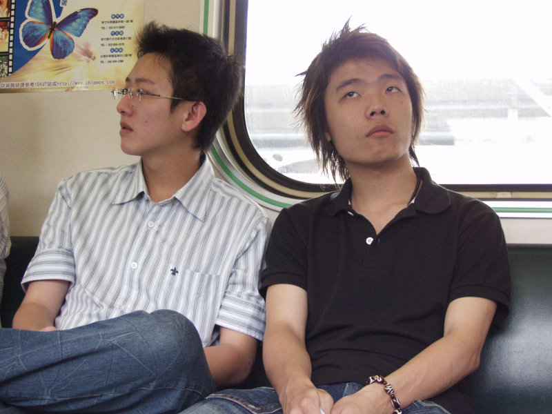 台灣鐵路旅遊攝影電車-區間車交談的旅客2007攝影照片409