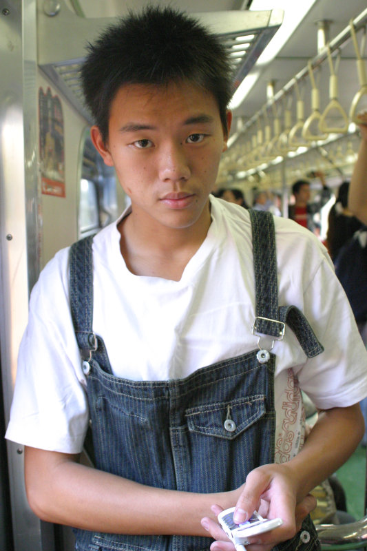 台灣鐵路旅遊攝影電車-區間車旅客特寫2004攝影照片34