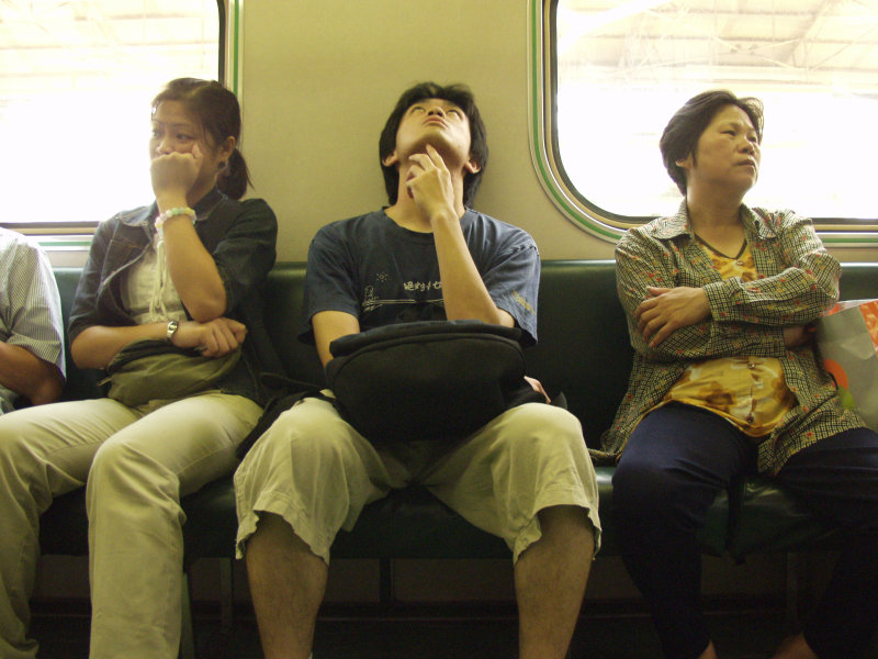 台灣鐵路旅遊攝影電車-區間車旅客特寫2004攝影照片65