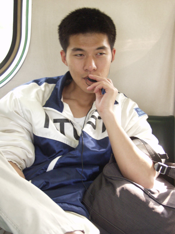 台灣鐵路旅遊攝影電車-區間車旅客特寫2005攝影照片223