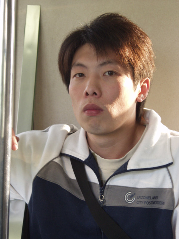 台灣鐵路旅遊攝影電車-區間車旅客特寫2005攝影照片261