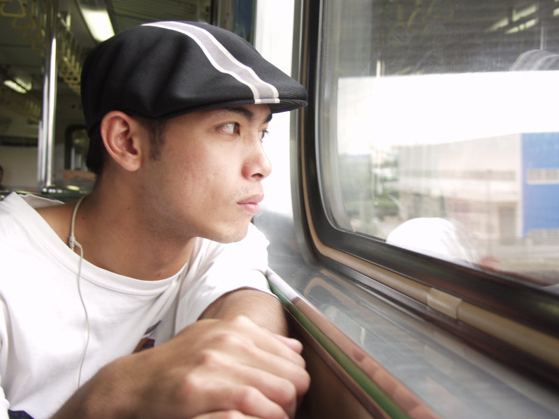 台灣鐵路旅遊攝影電車-區間車旅客特寫2005攝影照片295