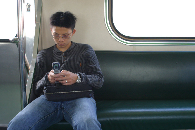 台灣鐵路旅遊攝影電車-區間車旅客特寫2006攝影照片20