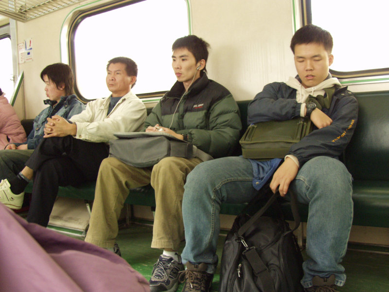 台灣鐵路旅遊攝影電車-區間車旅客特寫2006攝影照片66