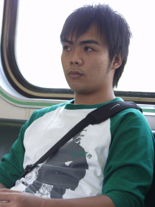 台灣鐵路旅遊攝影電車-區間車旅客特寫2006攝影照片177