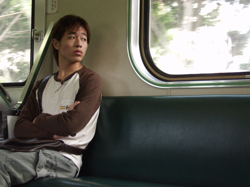 台灣鐵路旅遊攝影電車-區間車旅客特寫2006攝影照片190