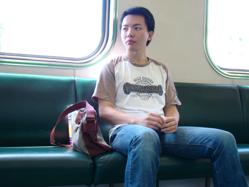 台灣鐵路旅遊攝影電車-區間車旅客特寫2007攝影照片61