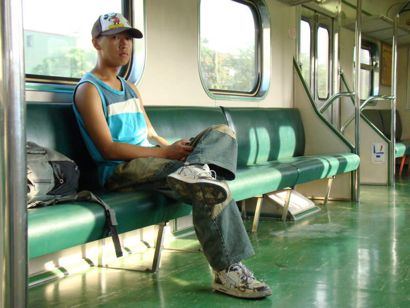 台灣鐵路旅遊攝影電車-區間車旅客特寫2007攝影照片119